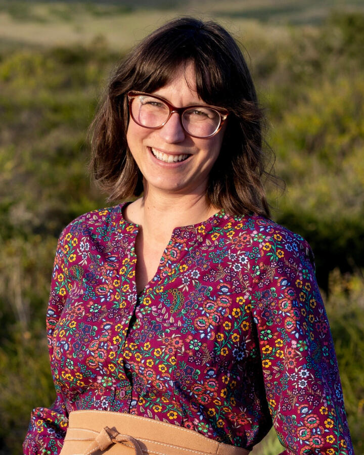 Headshot of Marisa Gomez